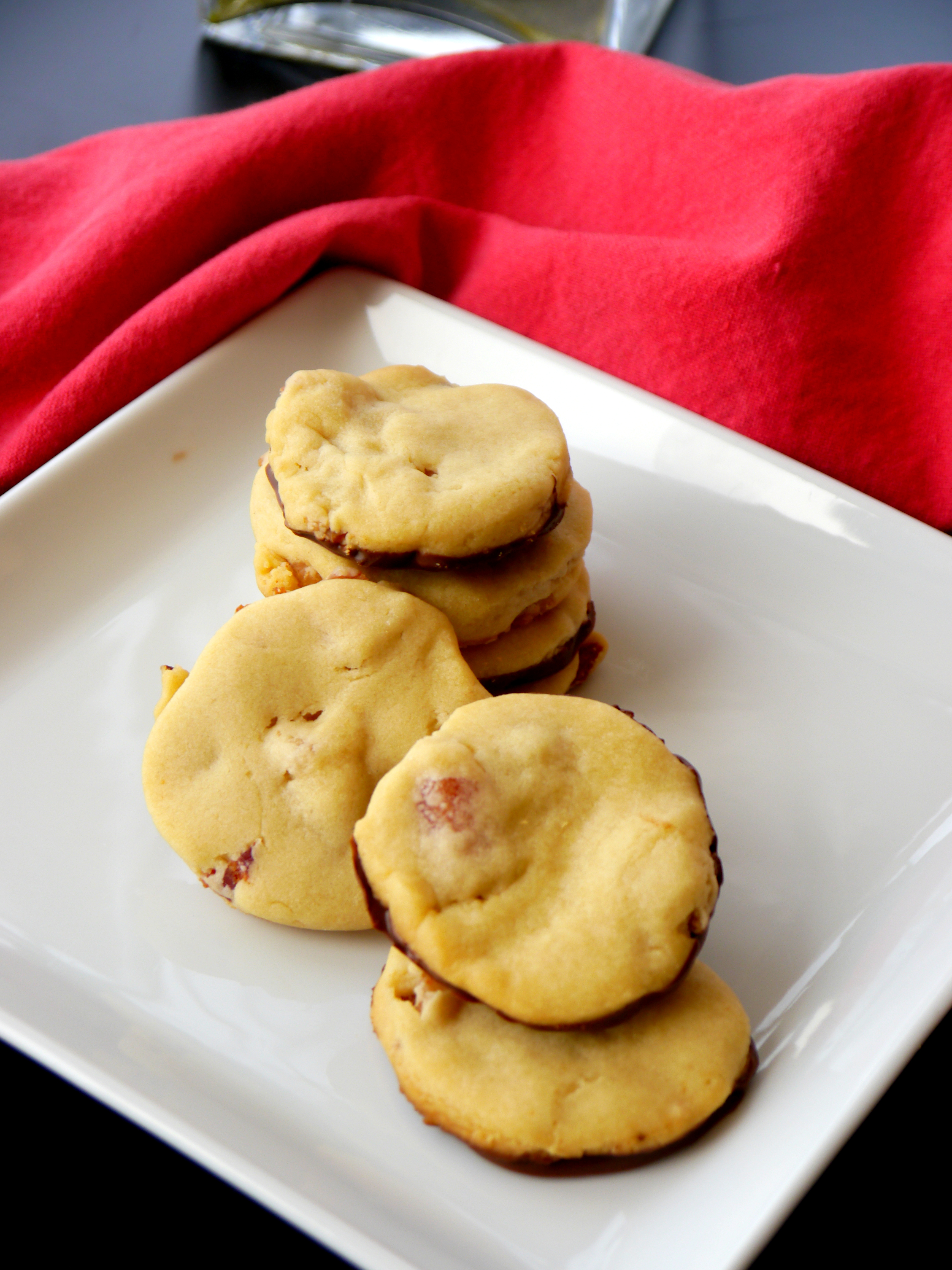 Bacon Cranberry Shortbread Cookies - GUBlife