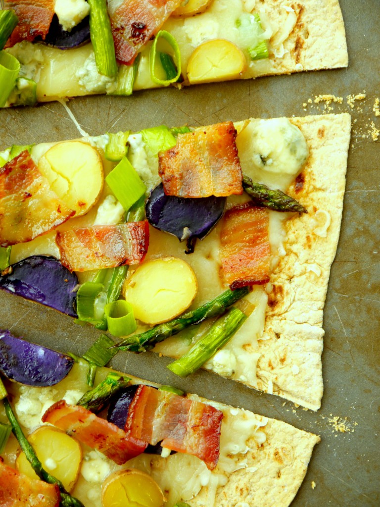 Asparagus and Fingerling Potato Flatbread Pizza 4 | www.mybaconwrappedlife.com