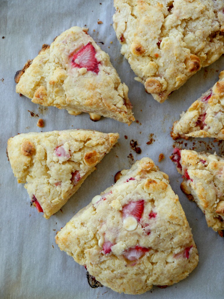 White Chocolate Strawberry Cream Scones | www.mybaconwrappedlife.com