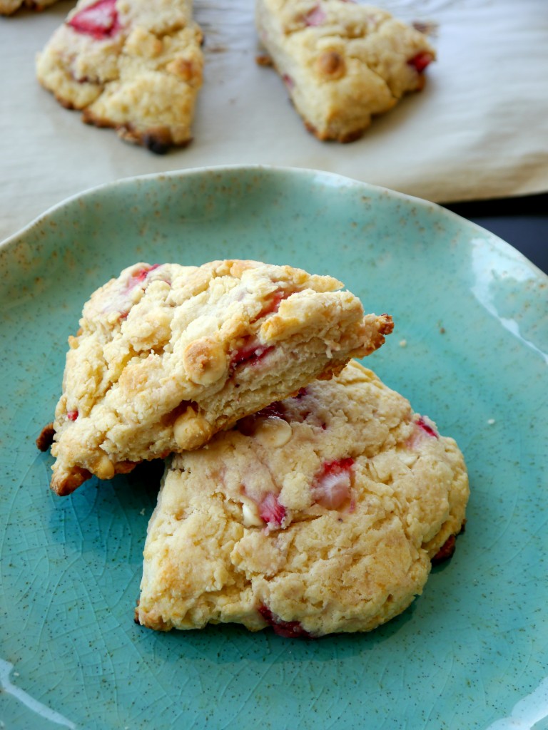 White Chocolate Strawberry Cream Scones 5 | www.mybaconwrappedlife.com