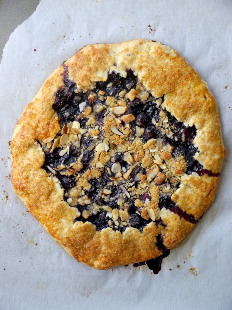 Almond Streusel-Topped Blueberry Galette 2 | www.mybaconwrappedlife.com