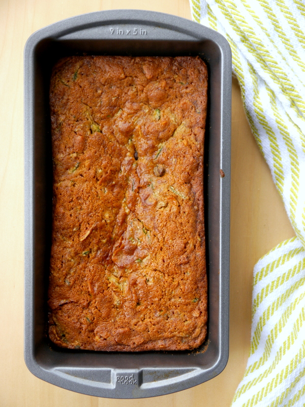 vegan dark chocolate chip zucchini bread // my bacon-wrapped life