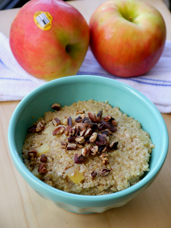 baked apple cinnamon breakfast quinoa // my bacon-wrapped life