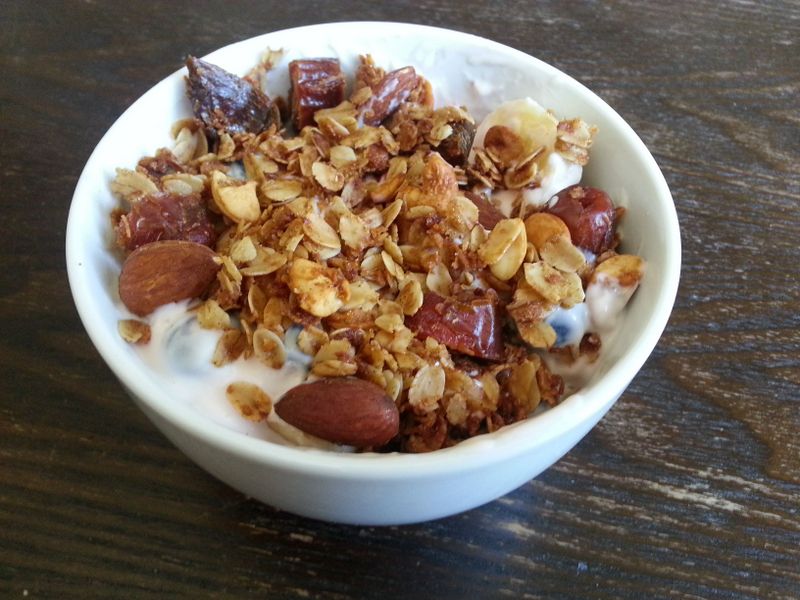 granola with nuts and dates // my bacon-wrapped life