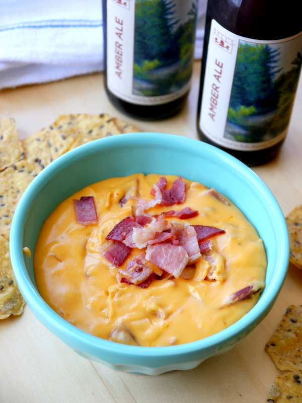 bacon beer cheese dip // my bacon-wrapped life