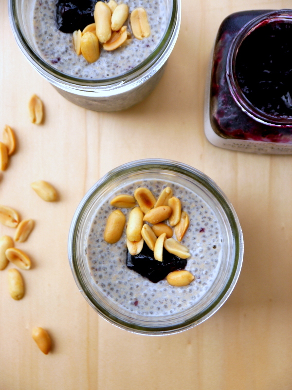 peanut butter and jelly chia seed pudding // my bacon-wrapped life