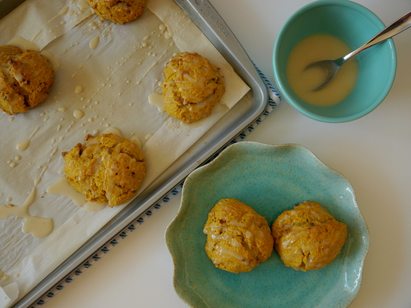 pumpkin scones with brown butter-vanilla glaze // my bacon-wrapped life