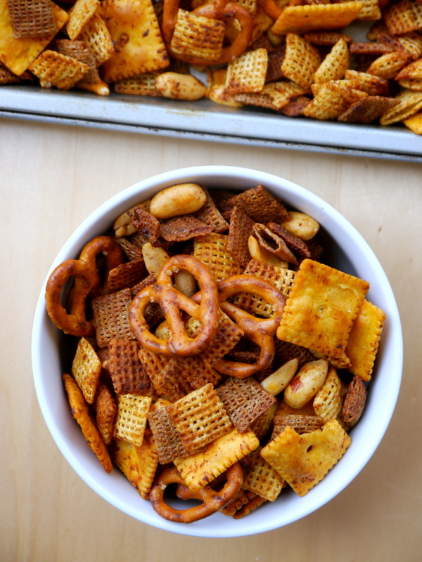 spicy sriracha chex mix // my bacon-wrapped life
