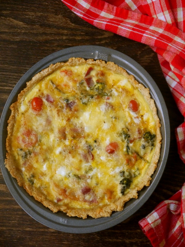 bacon, broccolini, and roasted tomato quiche // my bacon-wrapped life