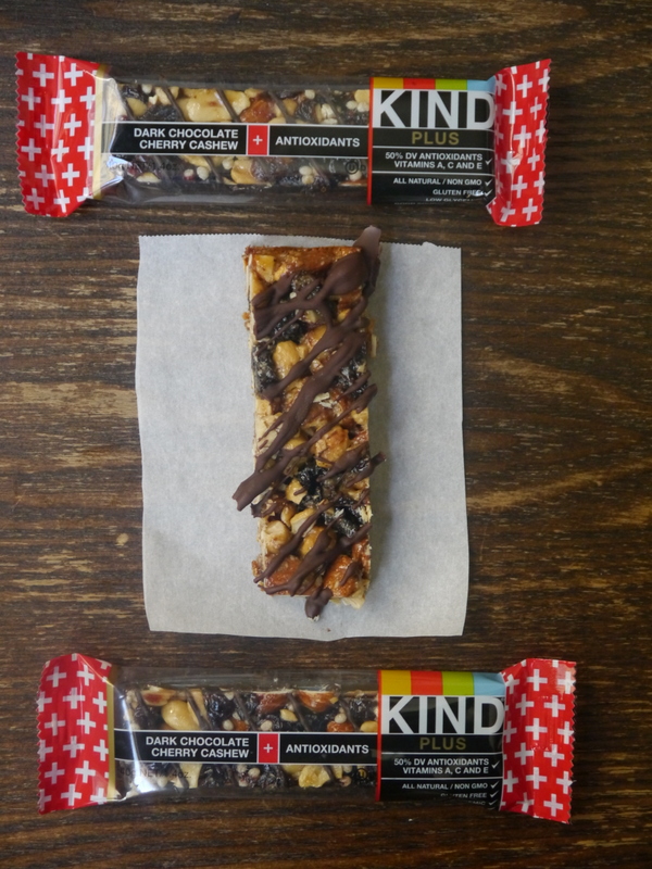 copycat dark chocolate cashew kind bars // my bacon-wrapped life