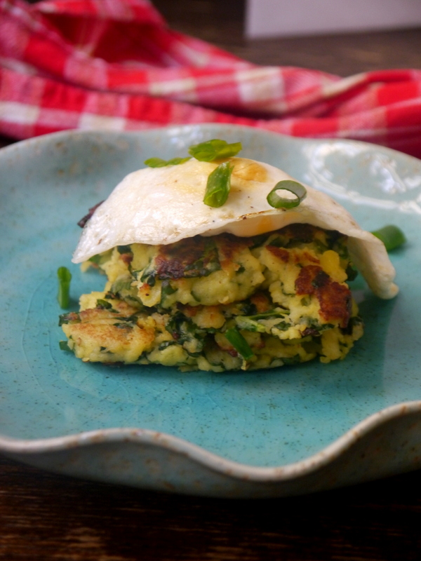 creamy mashed potato kale cakes // my bacon-wrapped life