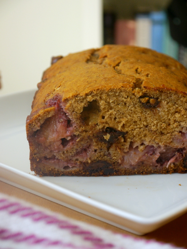 dark chocolate strawberry banana bread // my bacon-wrapped life