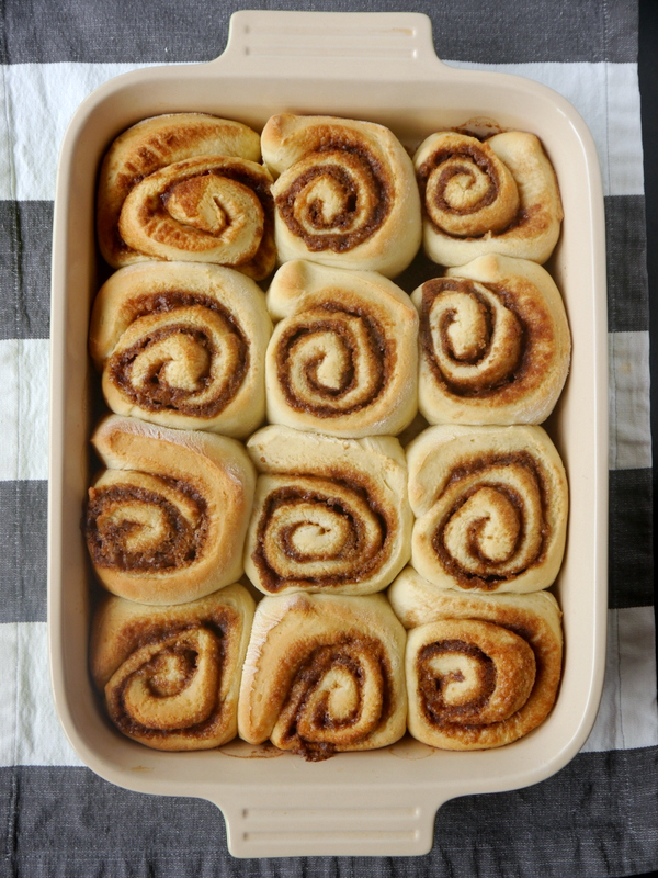 brown butter cinnamon rolls with cream cheese frosting // my bacon-wrapped life