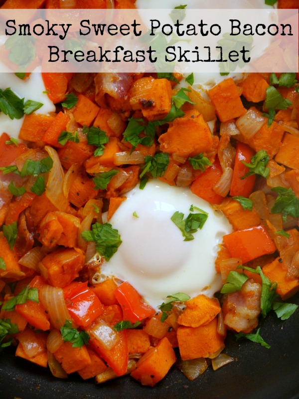 smoky sweet potato bacon breakfast skillet // my bacon-wrapped life