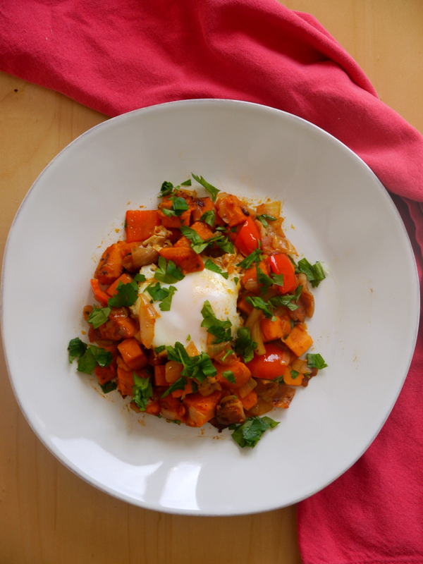 smoky sweet potato bacon breakfast skillet // my bacon-wrapped life