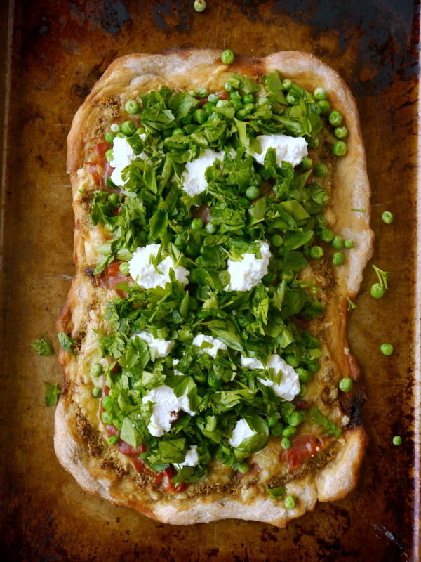 pea, prosciutto, and pistachio pesto pizza // my bacon-wrapped life