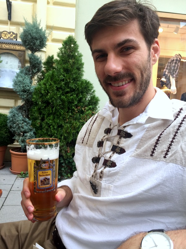 the best self-guided beer tour of munich // my bacon-wrapped life