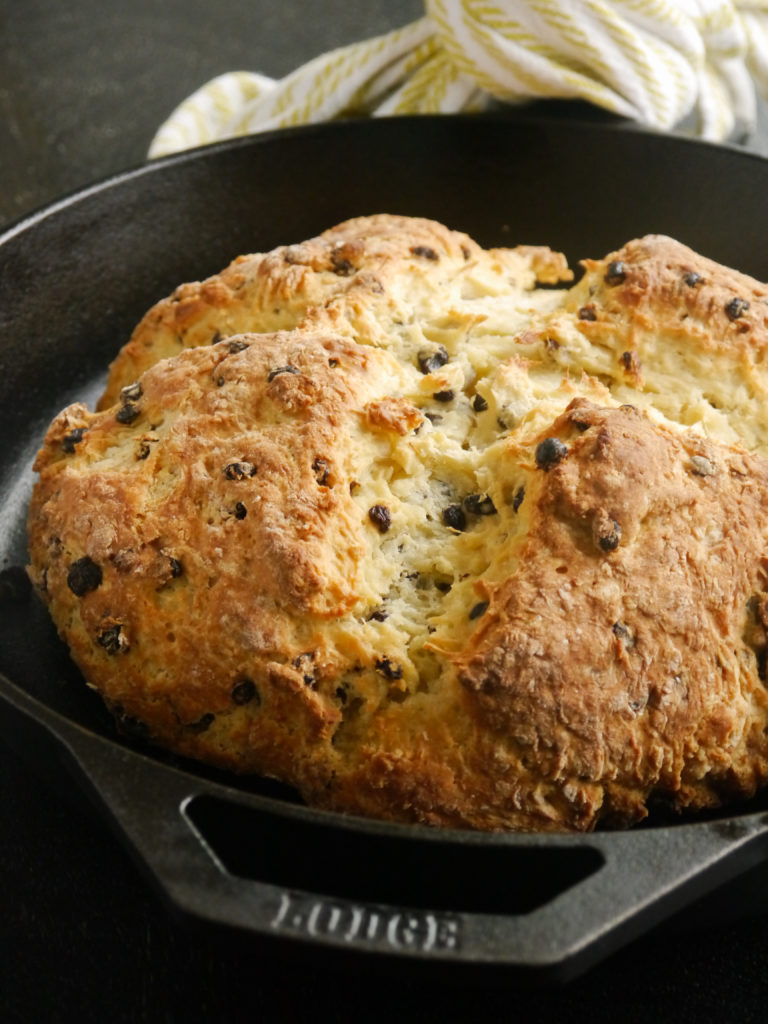 irish soda bread (+ irish cheddar cheese toasts!) // my bacon-wrapped life